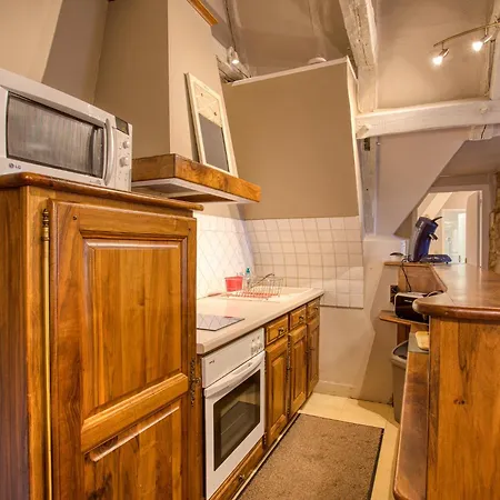Appartement 2 Pieces, Centre Historique, 
